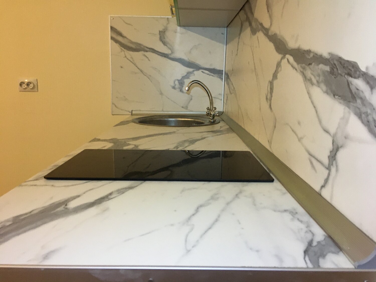 dekton столешницы aura, столешница dekton entzo, столешница, мрамор градо лигрон, фартук столешница avant calacatta