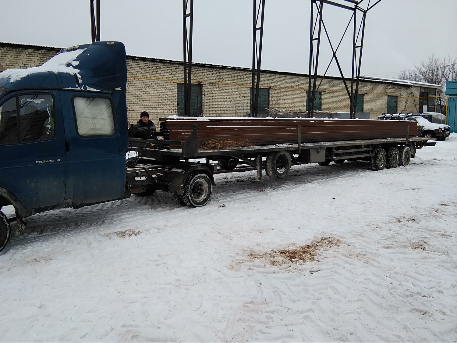 полуприцеп, полуприцеп маз 13.6, полуприцеп маз 938662-040, прицеп маз трехосный бортовой, полуприцеп мтм 933011