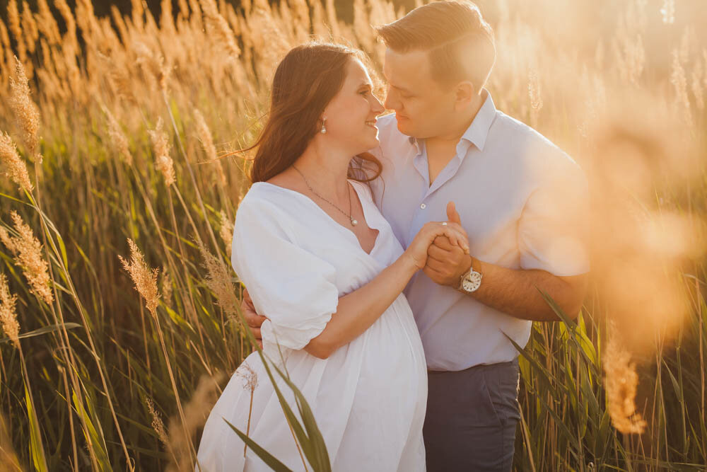 лавстори в поле, влюбленные в поле, лавстори в поле с пшеницей, love story в поле, лав стори в пшенице