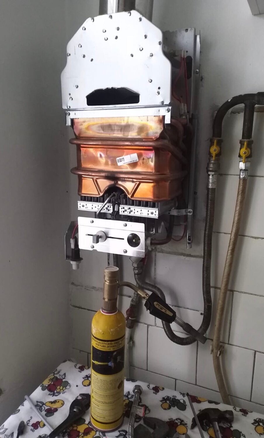 газовая колонка, газовая колонка бош wr 10-2 b23, газовая колонка bosch 4000w, газовая колонка «газаппарат», газовая колонка бош запальник