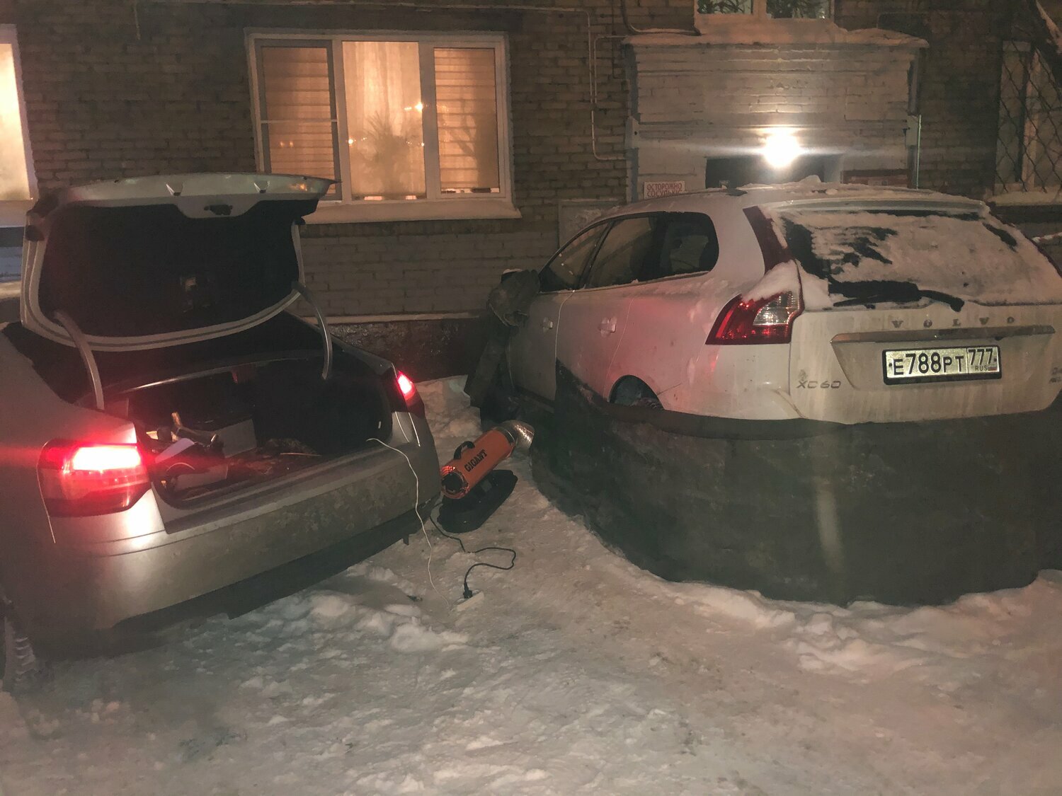 авто, автомобиль, volkswagen polo подсветка багажника, поло седан 2012 года свет в багажнике, mitsubishi lancer 9 подсветка багажника