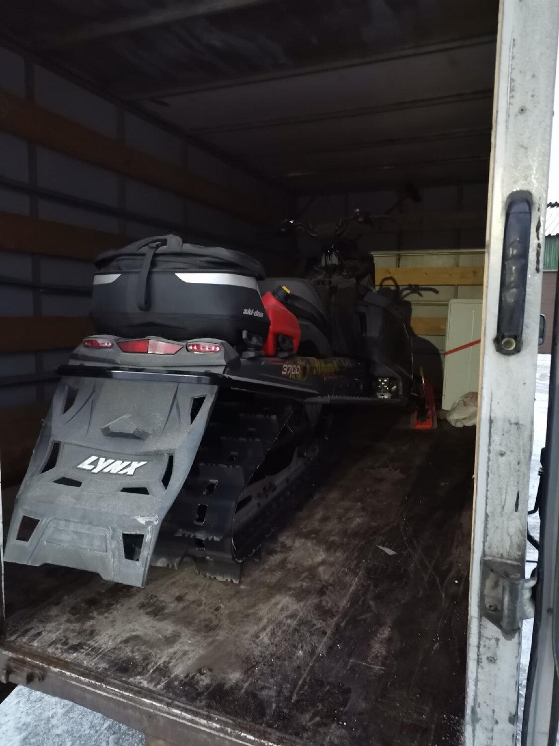 снегоход, кофр для снегохода тундра 550 брп, 2т снегоходы arctic cat, поларис снегоход, снегоход brp