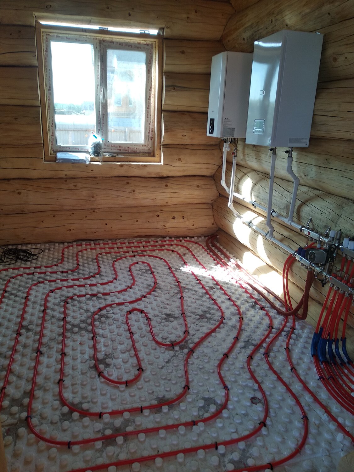 теплый пол в доме, монтаж теплого пола, теплый водяной пол, водяной пол в частном доме, теплый пол в деревянном доме