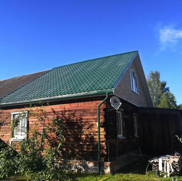 Монтаж кровли из металлочерепицы