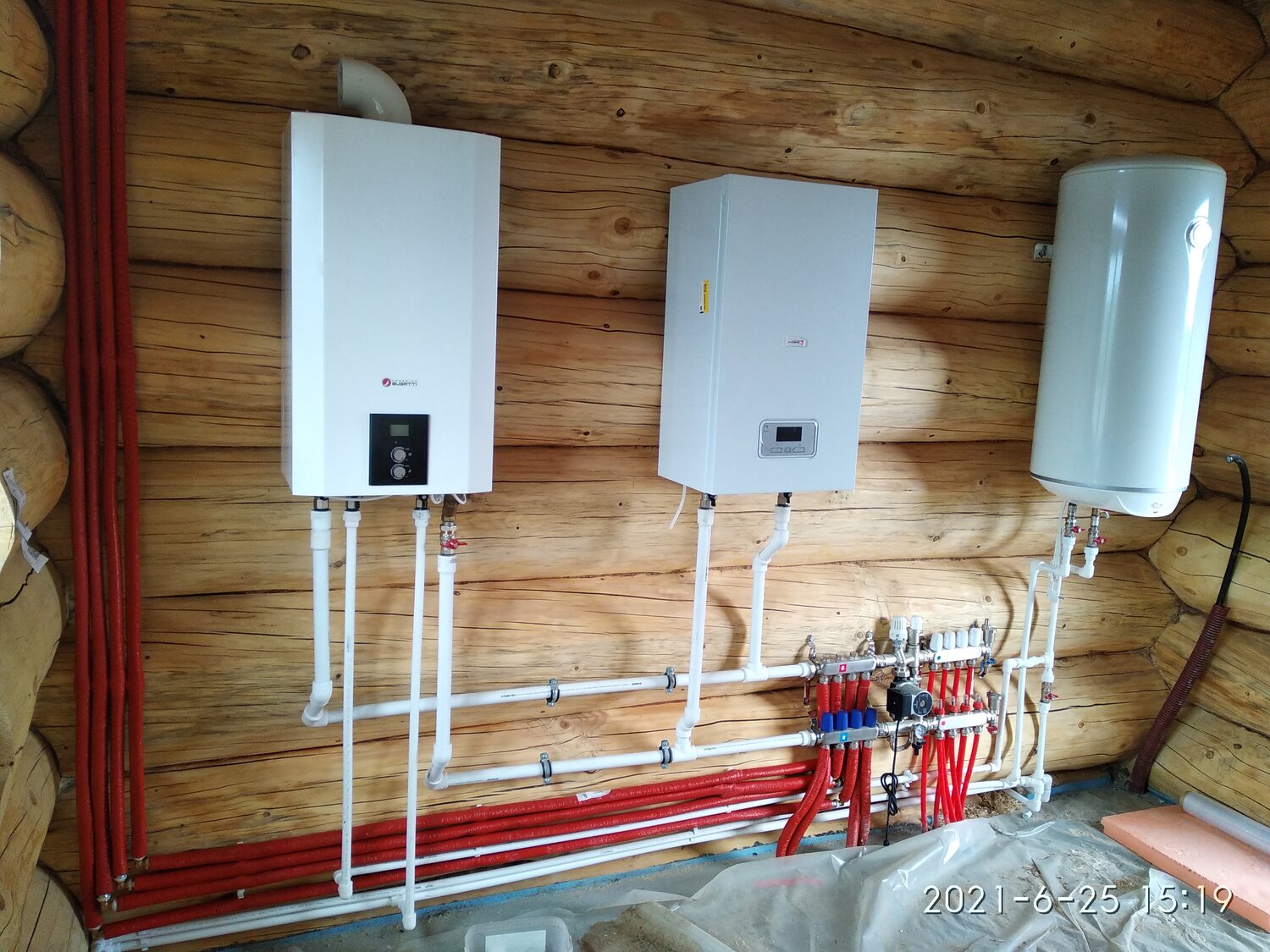 монтаж отопления в деревянном доме, электрический котел в деревянном доме, отопление в деревянном доме, отопление загородного дома, отопление частного дома