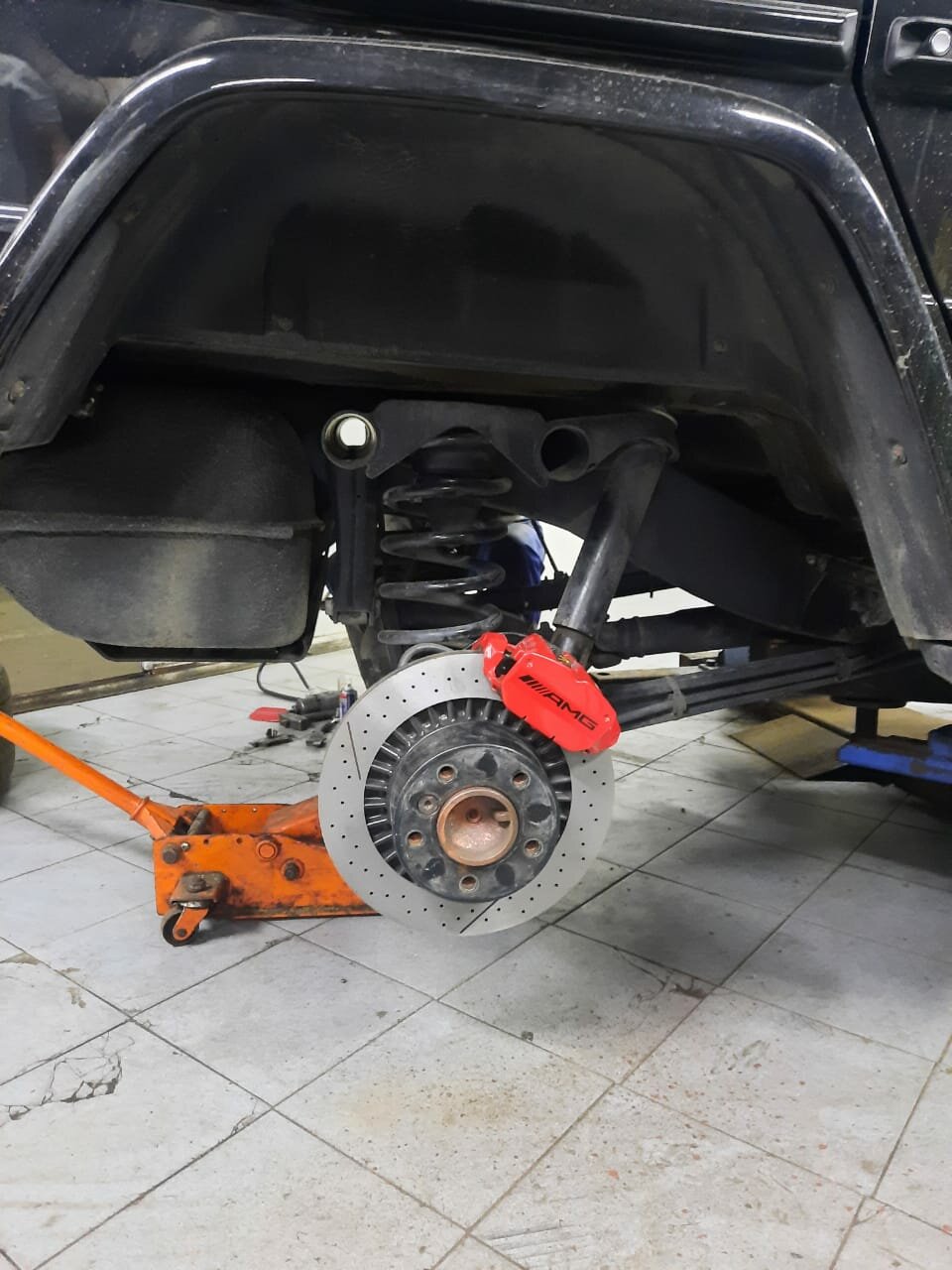 тормоза брембо w463, тормоза 4pot bmw, тормозные системы, покраска суппортов бмв е46, тормозная система brembo туарег для передней оси 350mm 6 поршней