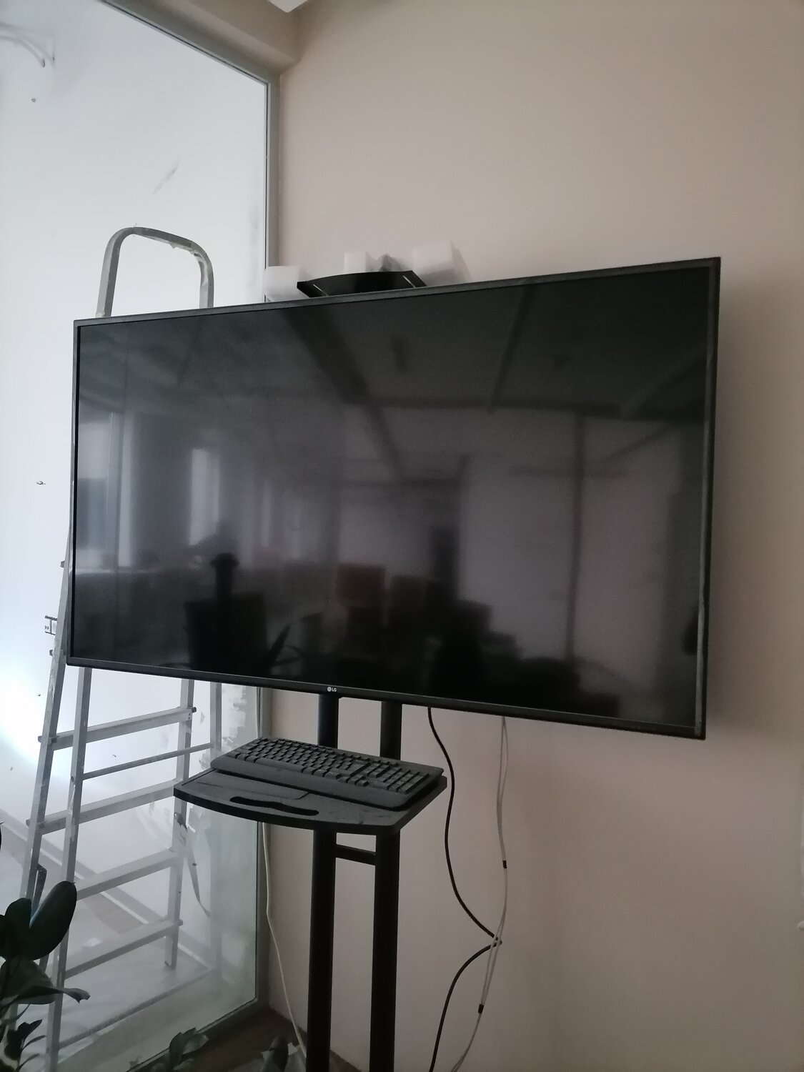 телевизор, lg 43lh595v, телевизор 127 см, телевизор самсунг 120 диагональ, телевизор 43 rosso