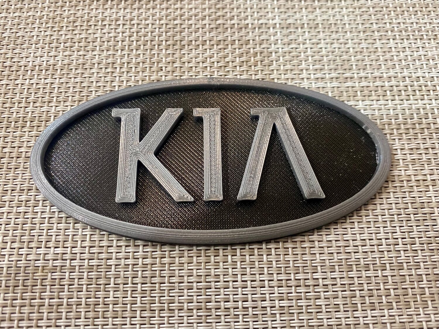 значок киа рио к5, значок киа, эмблема kia, второй значок киа, значок киа корейский