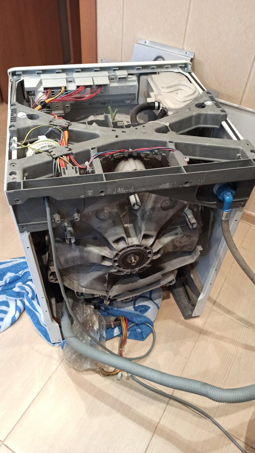 бытовая техника, стиральная машина, поломка стиральной машины, техника, медь в стиральной машинке