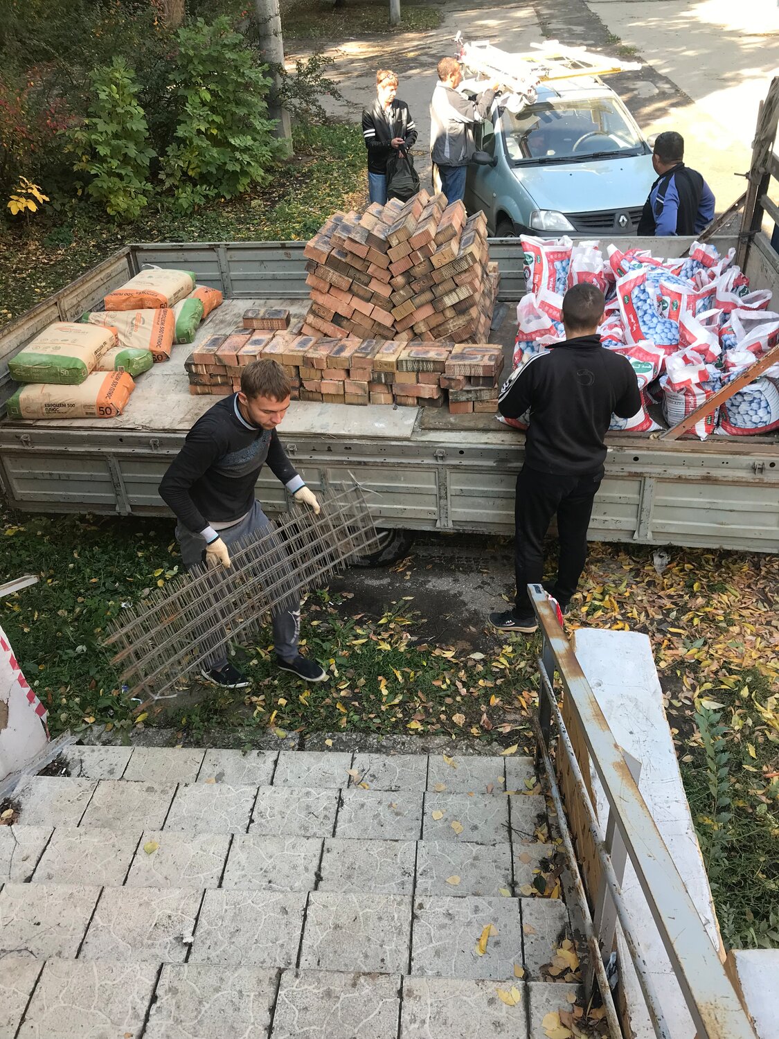 уличная торговля, уличный овощной рынок, ярмарка, овощная база, овощебаза
