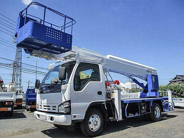 isuzu elf автовышка 28м, автовышка хино рейнджер, исузу форвард автовышка, автовышка isuzu elf 18 метров, автовышка исудзу 4х4 18 метров