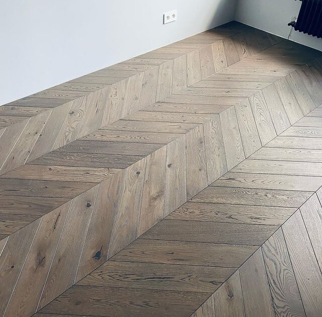 Укладка паркетной доски