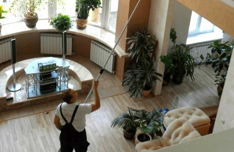 в доме, интерьер, уборка коттеджей спб, пол, клининг коттеджей