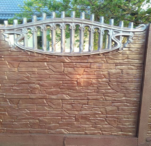 Покраска забора