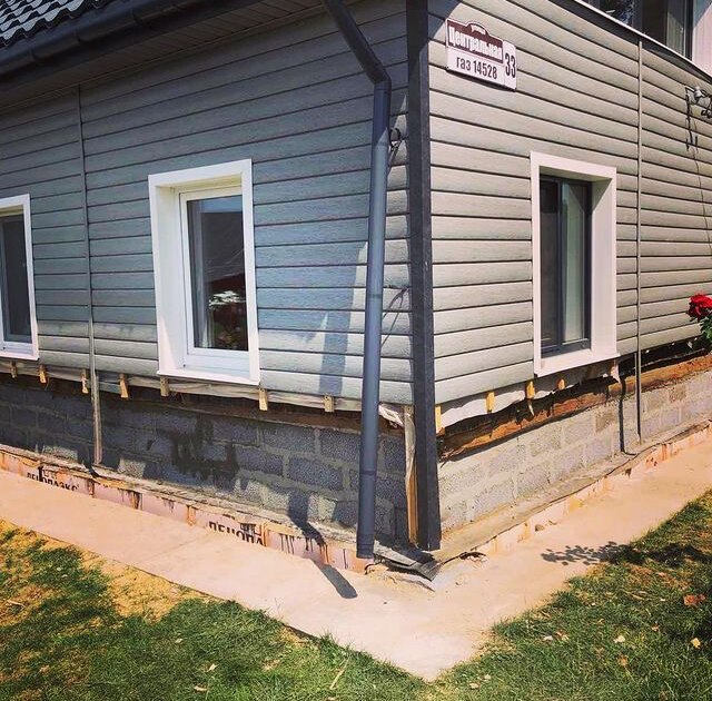 Ремонт фундамента с подъемом домов