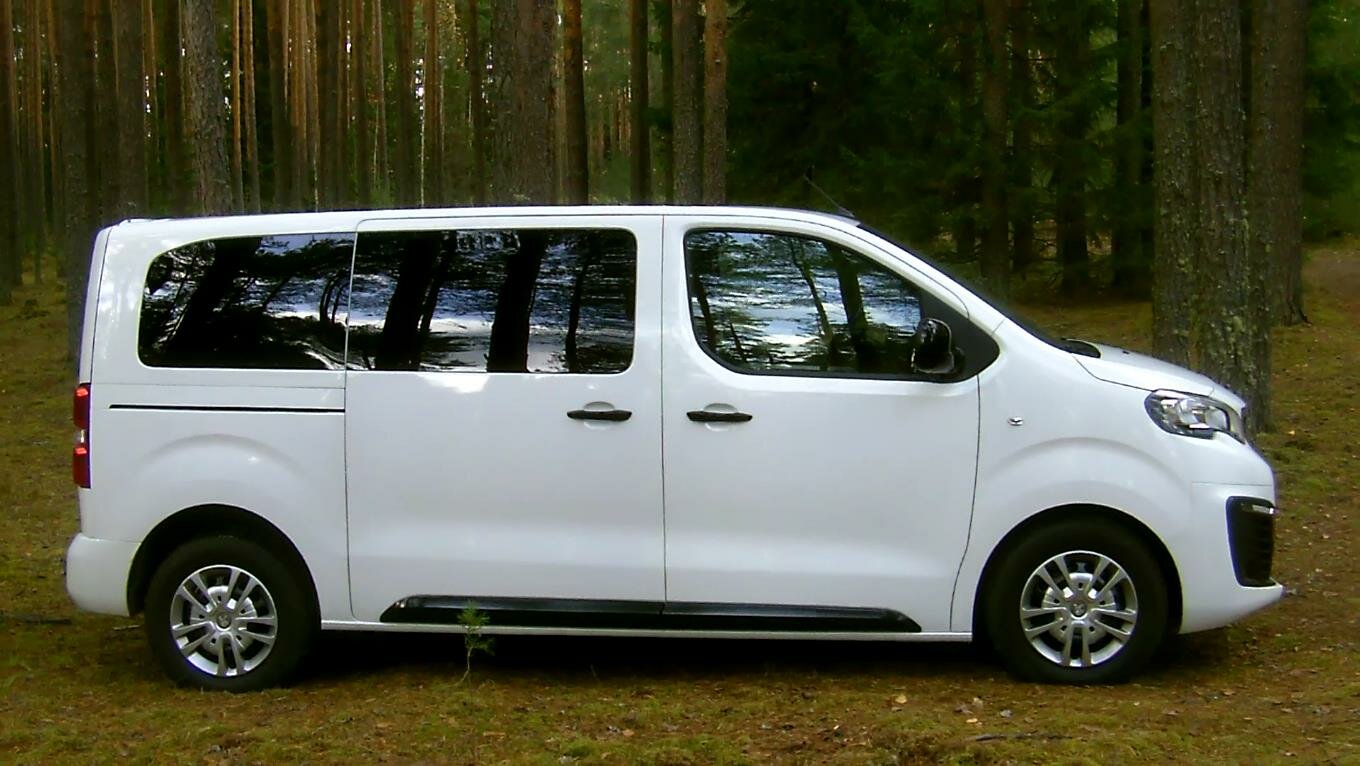 пежо тревеллер лонг, peugeot traveller белый, микроавтобус пежо травеллер 2020, citroen spacetourer old, Renault Kangoo II