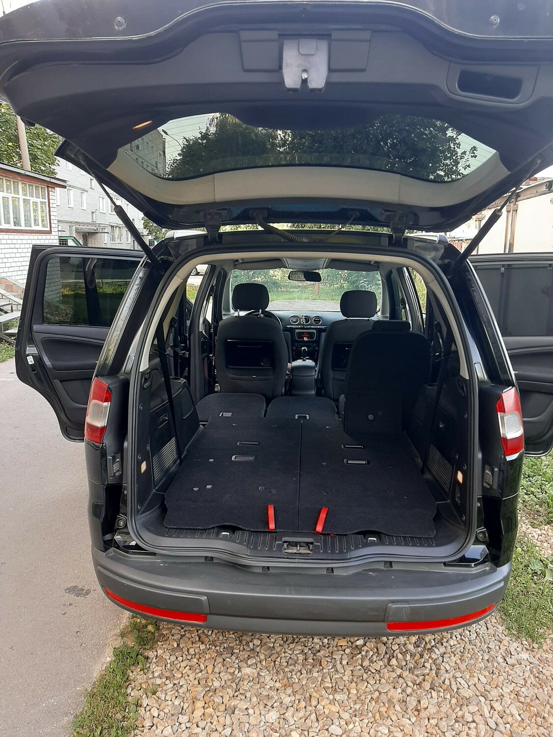 renault grand espace 2.0 багажник, открытый багажник chevrolet orlando, ford galaxy 2004 багажник, шаран 2 багажник, ford galaxy габариты багажника