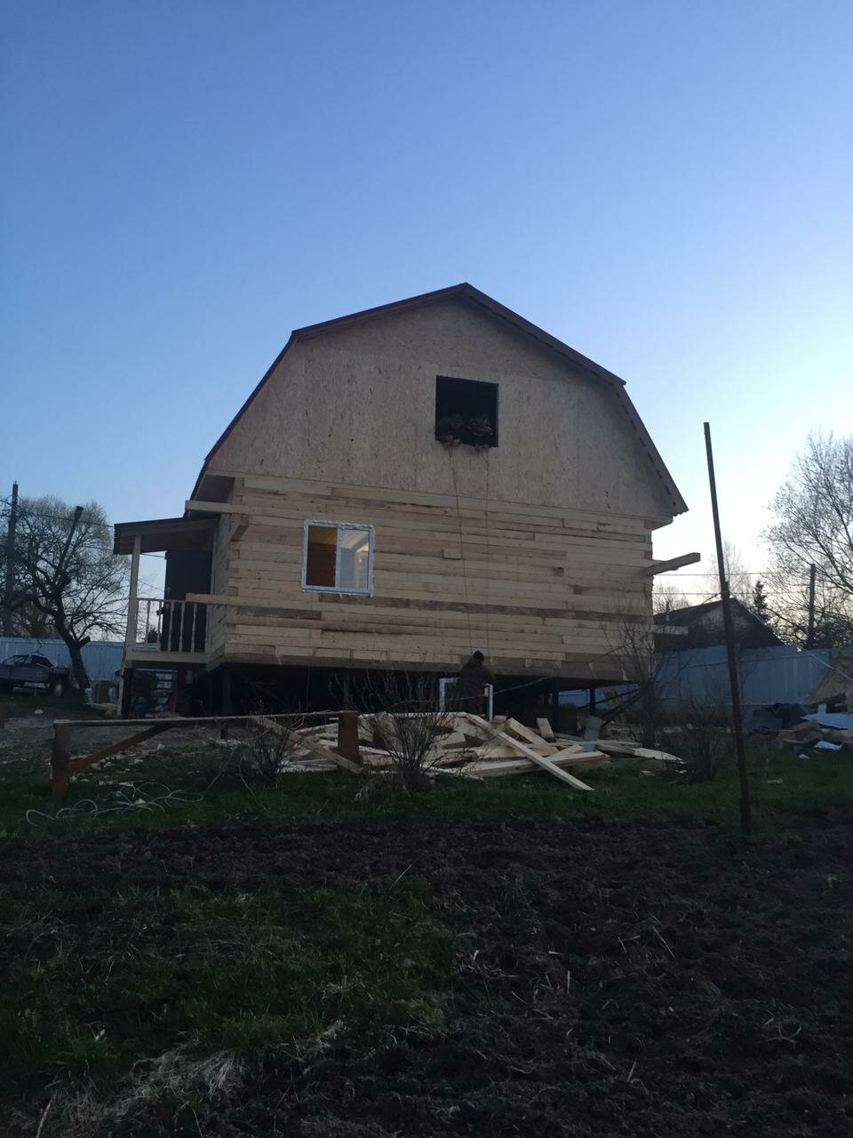 дом из бруса, дом с ломаной крышей, сруб дома, сруб дома 8х9 с ломаной крышей, дачный домик