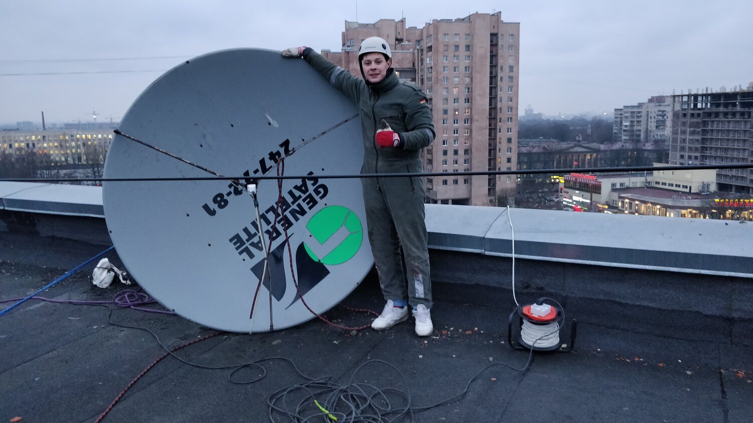 спутниковая антенна, антенна спутниковая "ямал" 1.5м. прямофокус, установка спутниковой антенны, спутниковое телевидение, кросна спутниковая антенна