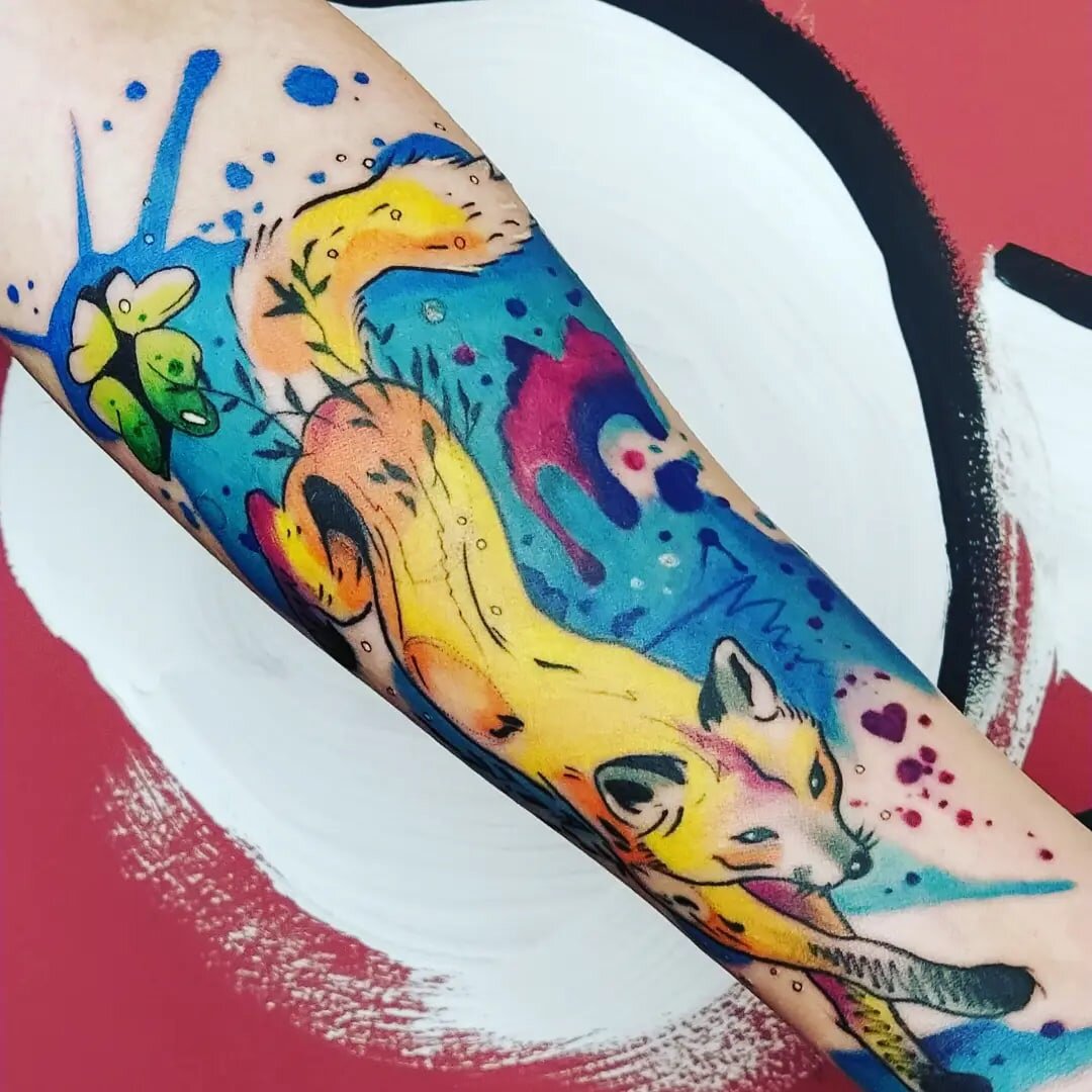 татуировка, tattoo, татуировки для девушек на руке абстракция цветная, яркое тату на руке, психоделические тату