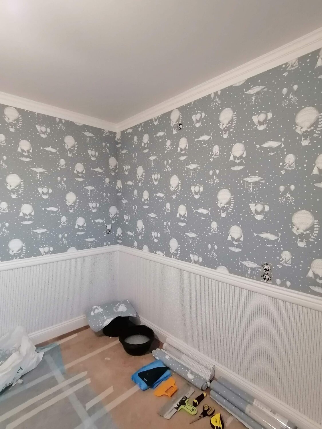 Поклейка обоев и малярные работы в Санкт-Петербурге и Ленинградской ...