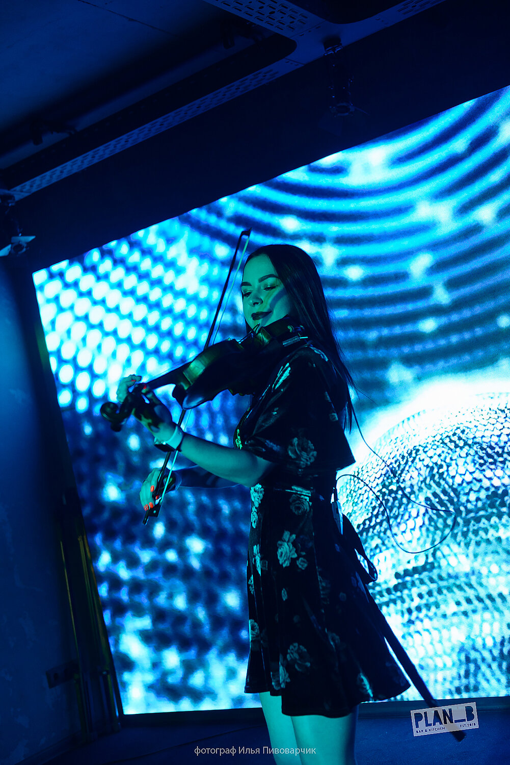 группа храм заката, концерт, девушка, band maid саики ацуми, красивые девушки