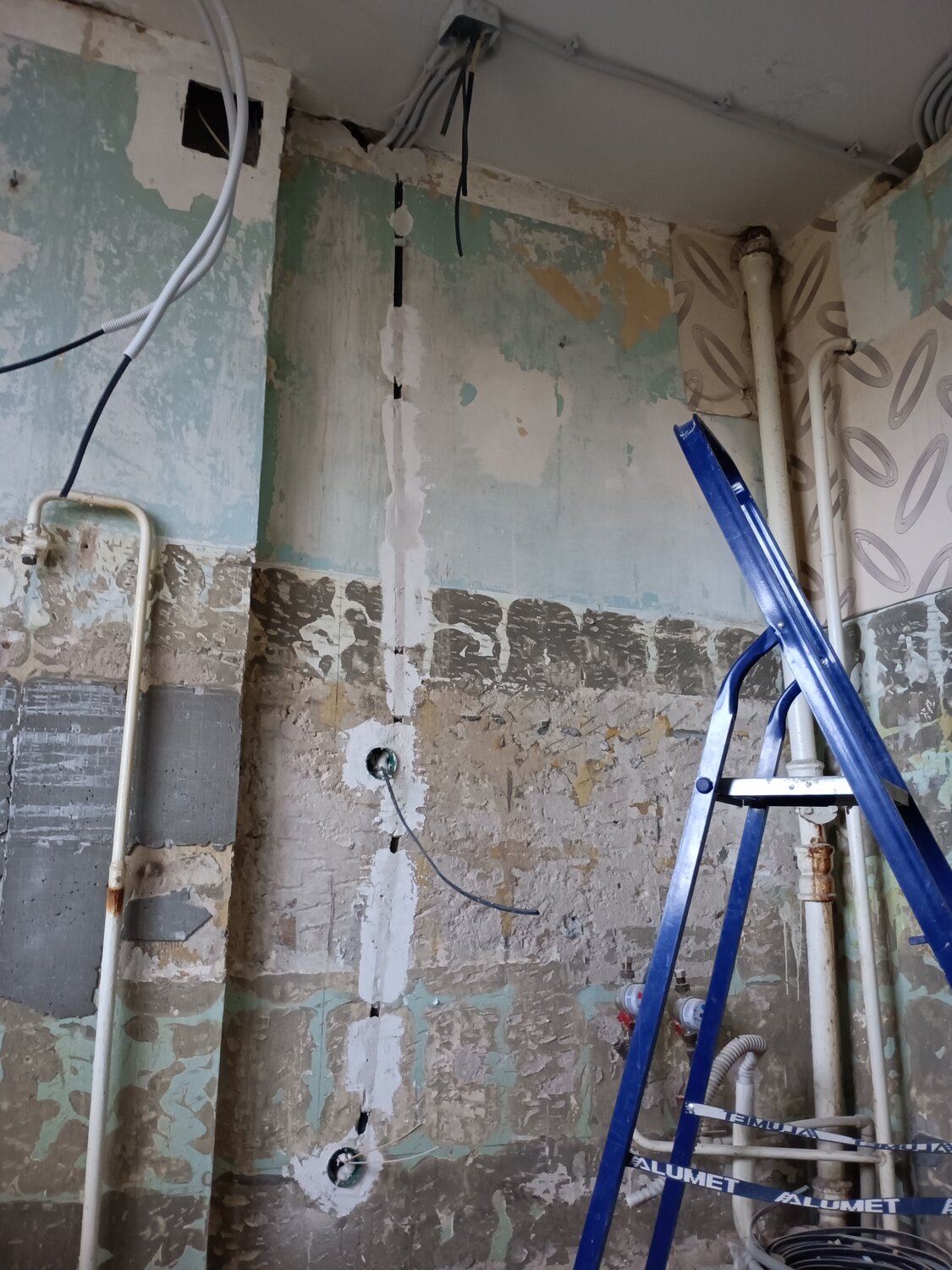 проводка в панельном доме, разводка электропроводки, замена электропроводки в квартире, прокладка электропроводки, электрика в квартире