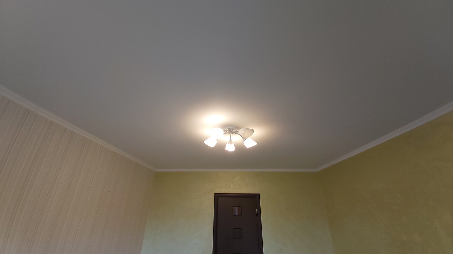 сатиновый натяжной потолок, матовые потолки, матовый натяжной потолок, потолок, потолок натяжной