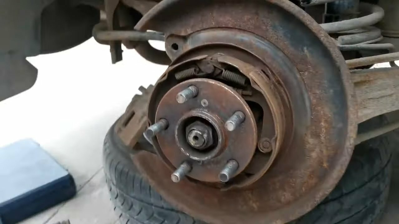 дисковые тормоза nissan presage, задние тормозные диски, subaru outback 2005 задние тормоза, subaru outback 2003 колодки ручника, замена ступицы
