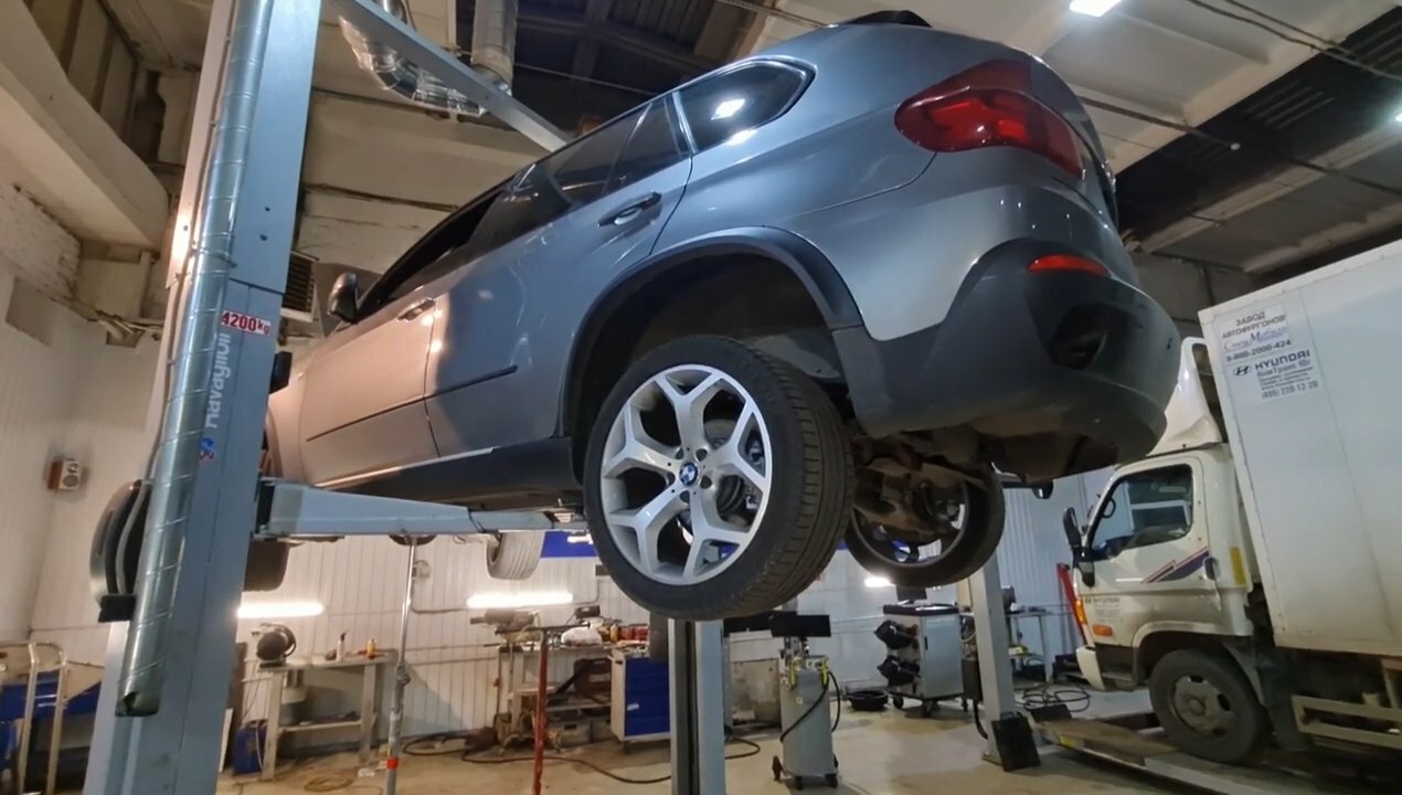 бмв х5 в автосервисе, bmw x, bmw x5, bmw x3, bmw
