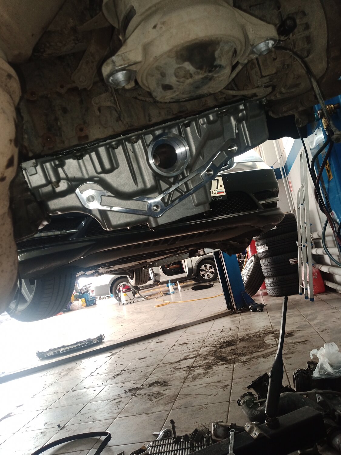 honda cr-v сливная пробка акпп, замена масла в акпп, акпп toyota land cruiser 150, hyundai santa fe 2010 масло в акпп, заливная пробка акпп kyron