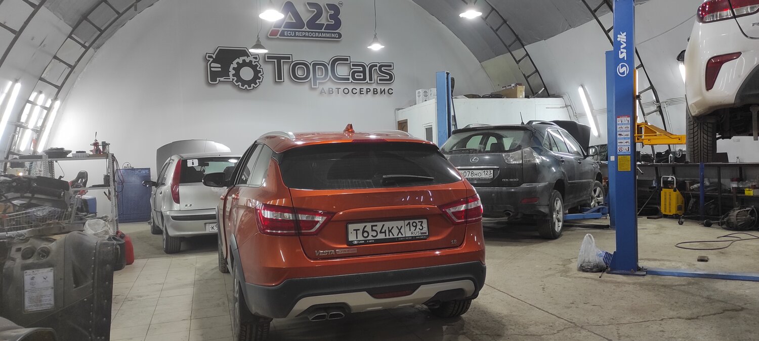 sw cross, vesta cross, lada vesta cross, лада веста св кросс, Audi Q3 I