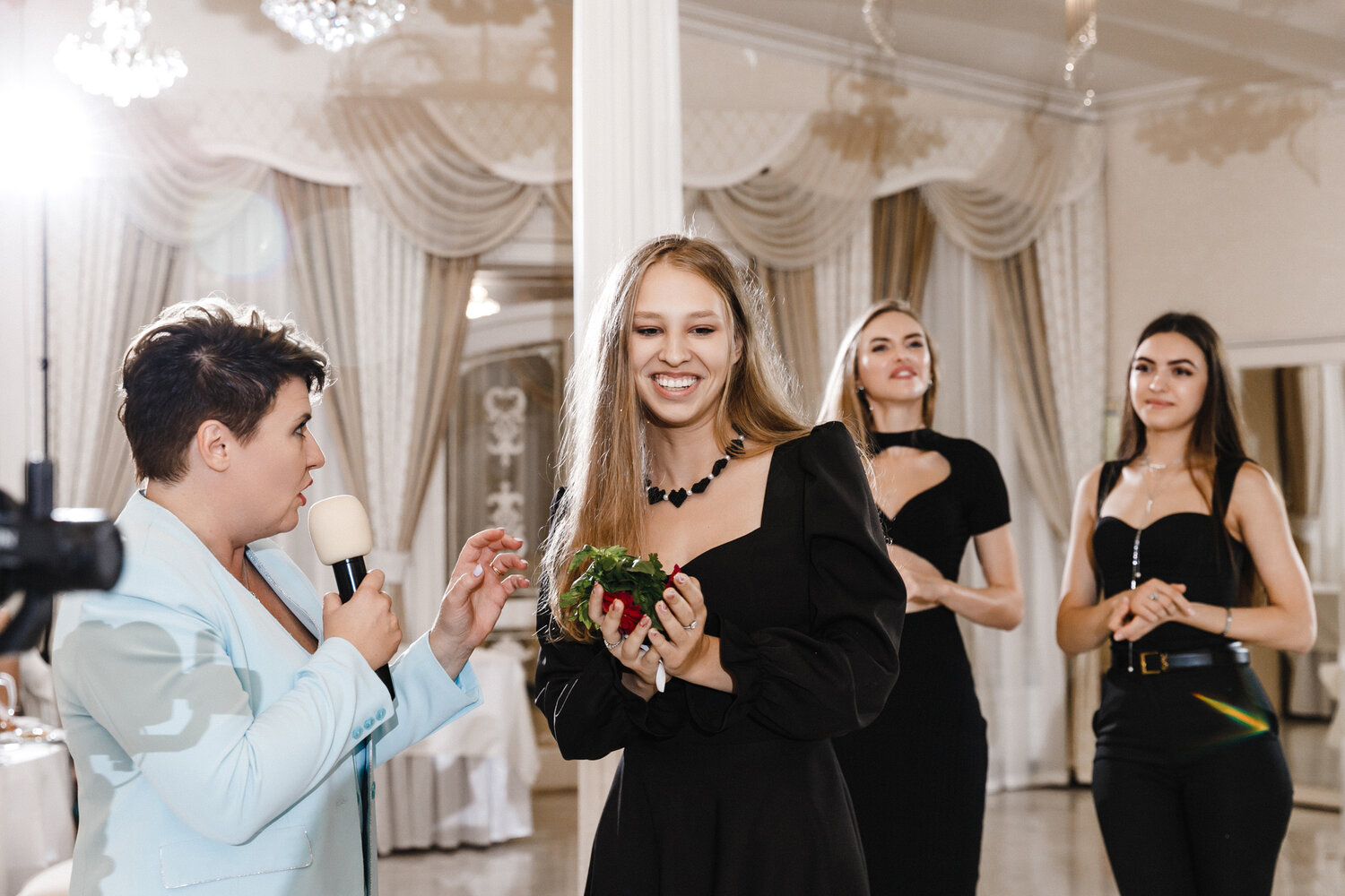 девушка, на свадьбе, симонок наталья ведущая, ведущий, ведущий антон корольков