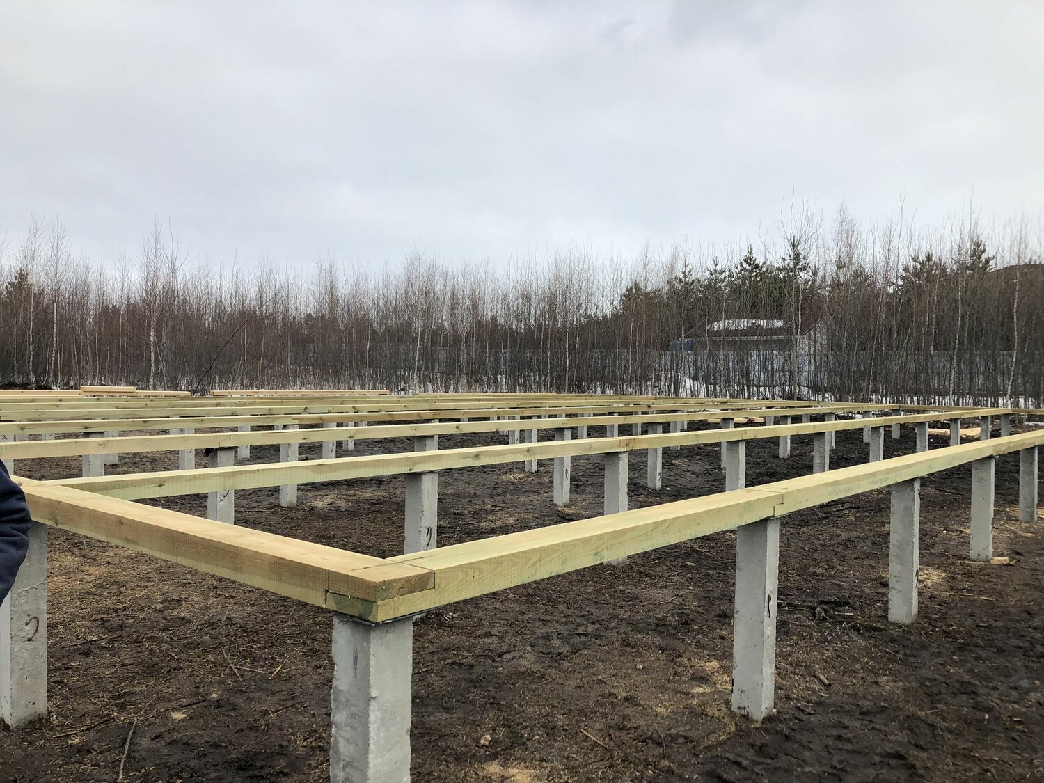 ростверк 150х150, фундамент на жб сваях, фундамент на сваях для частного дома, фундамент на бетонных сваях, свайно столбчатый фундамент