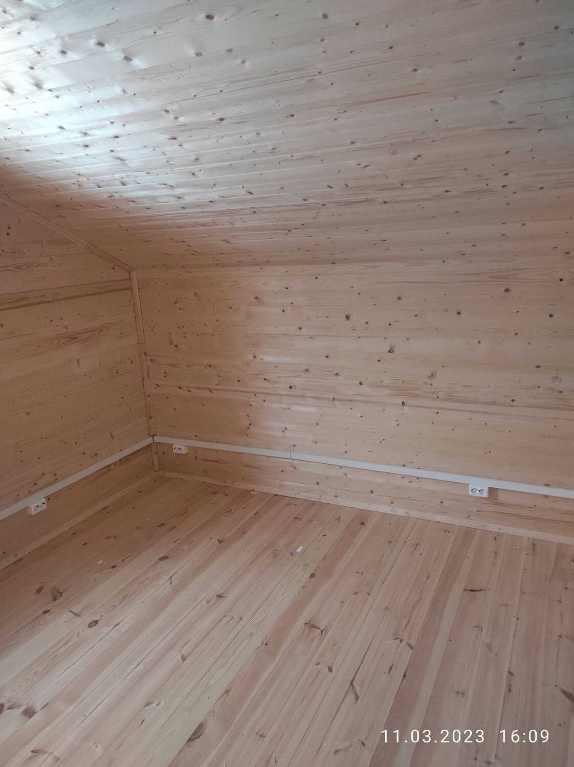 внутренняя отделка дома из бруса, отделка вагонкой, вагонка, внутренняя отделка брусового дома, вагонка пластиковая