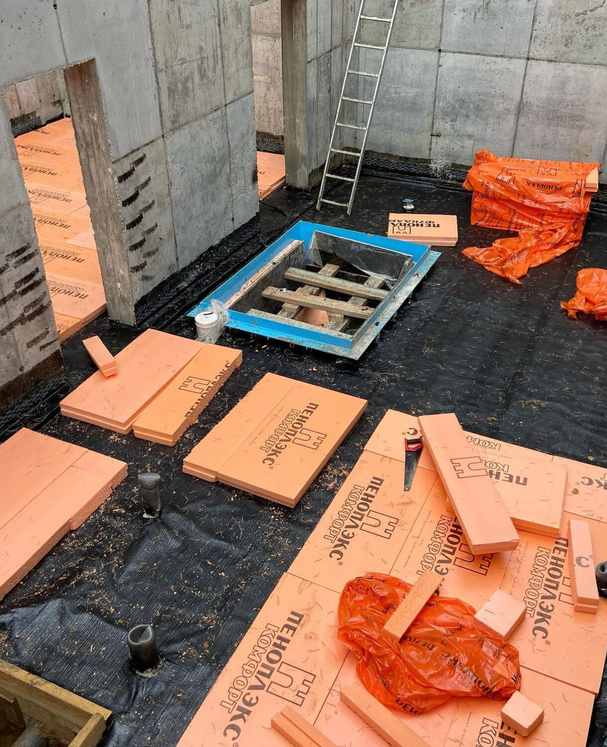 пеноплекс, пеноплекс на стройке, пеноплекс комфорт, пеноплэкс, пеноплэкс комфорт