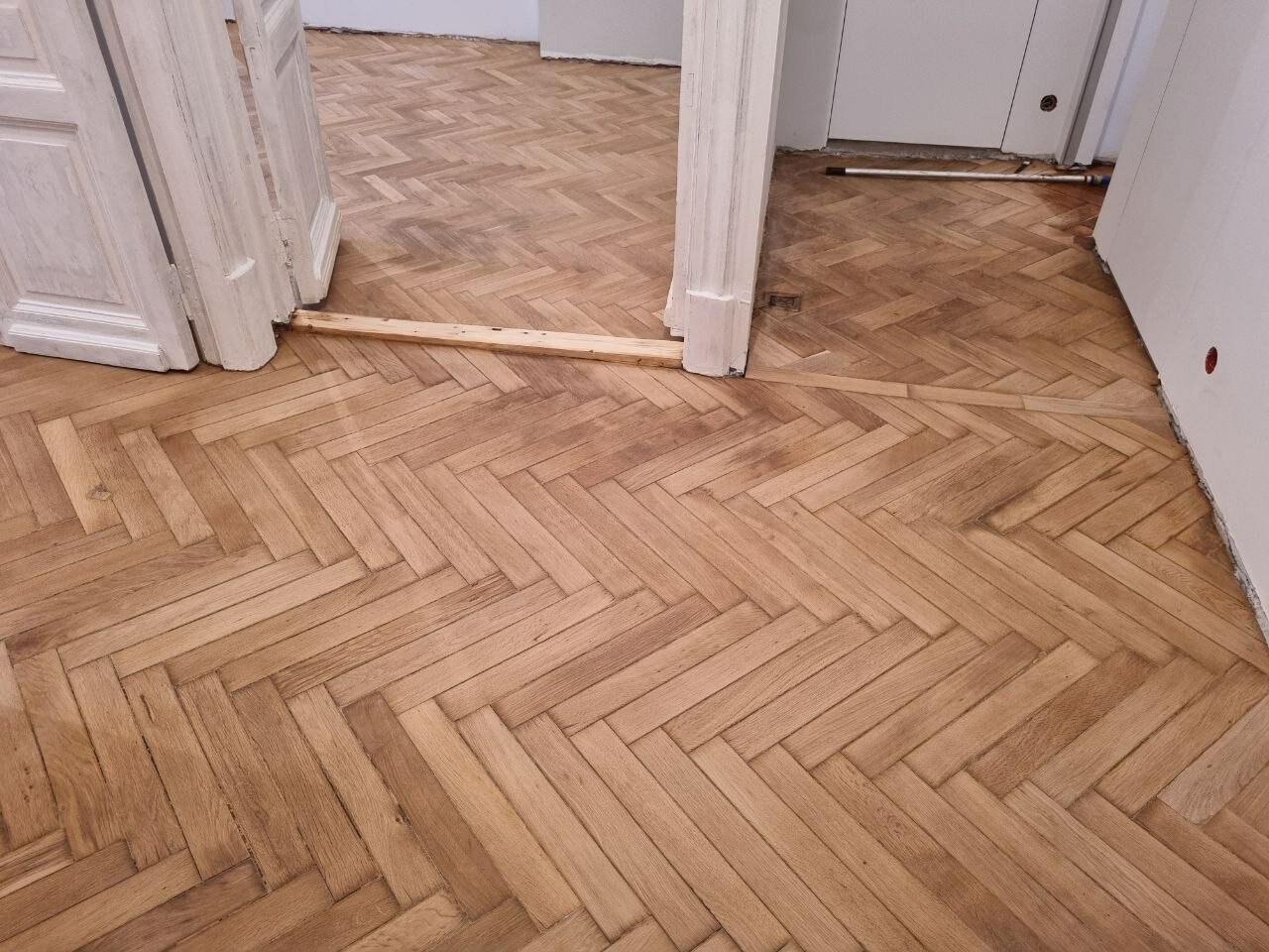 паркет английская елка, паркет английская елочка, паркет, укладка елочкой в интерьере, паркет елочкой