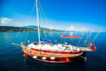 алушта яхта нептун, яхта, парусная яхта, аренда яхты, яхты и катера
