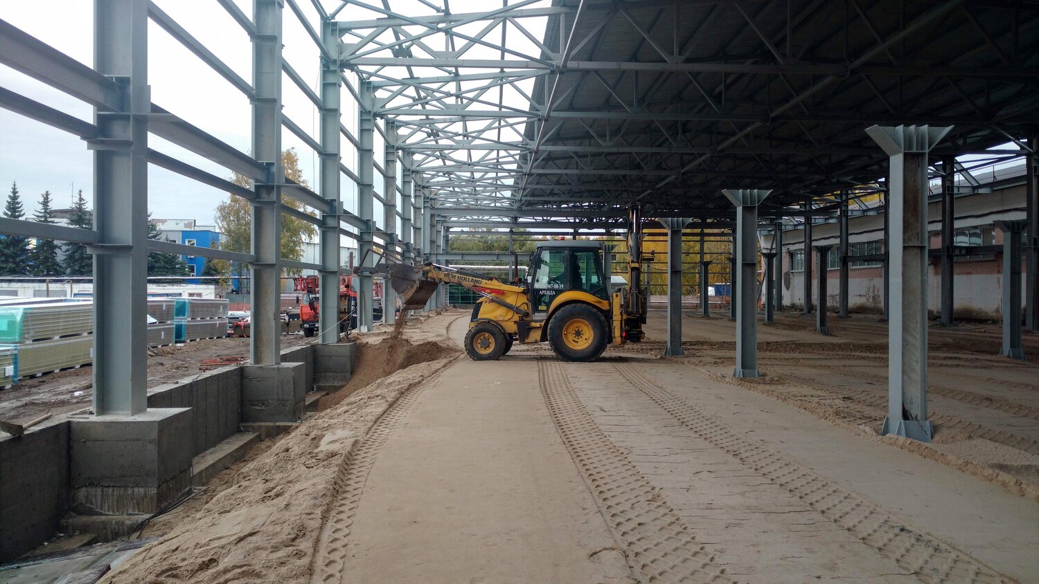 экскаватор погрузчик volvo bl 71 b, погрузчик volvo bl61b, экскаватор-погрузчик komatsu wb93s-5eo, экскаватор погрузчик jcb 3 cx, экскаватор джон дир 325j