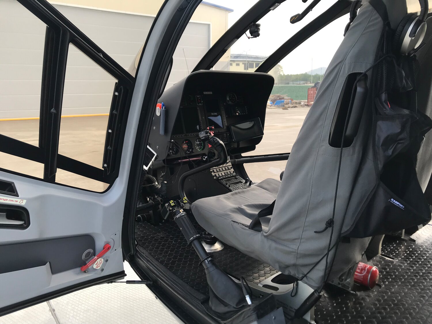 eurocopter ec120 кабина, еврокоптер 350 b2 кабина, eurocopter ec120b салон, eurocopter ec135 кабина, eurocopter ec130 t2 кабина