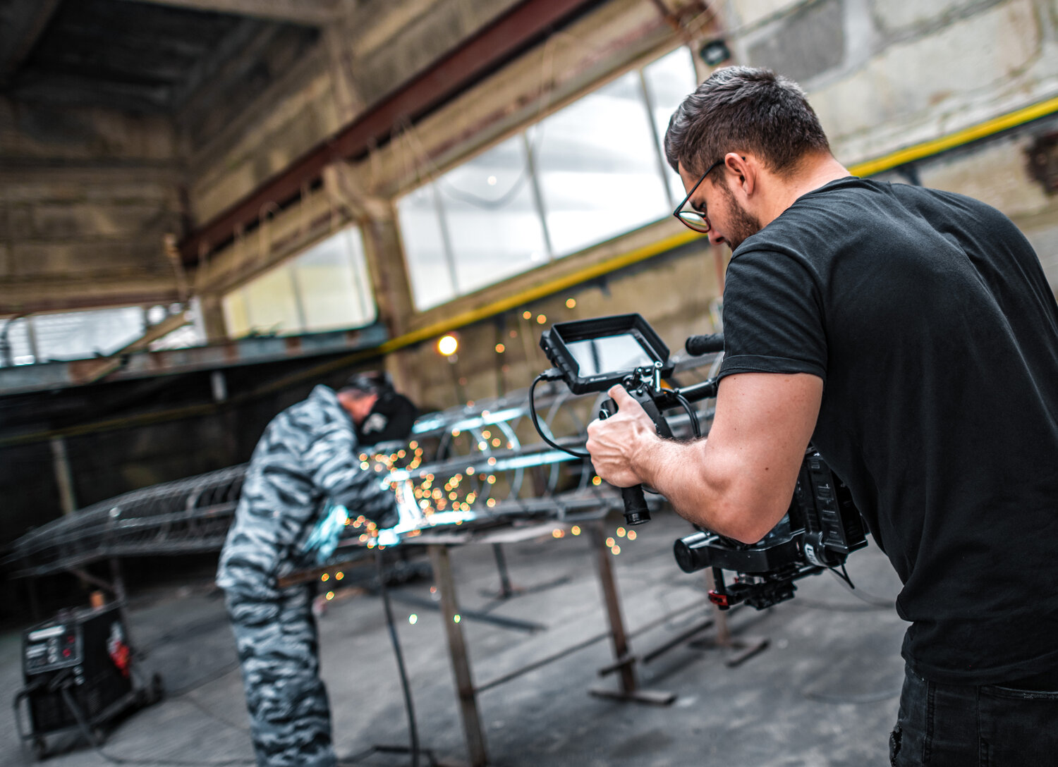 телеоператор, нтв съемки, кинооператор с камерой, съёмка, 4k shooting stand photo