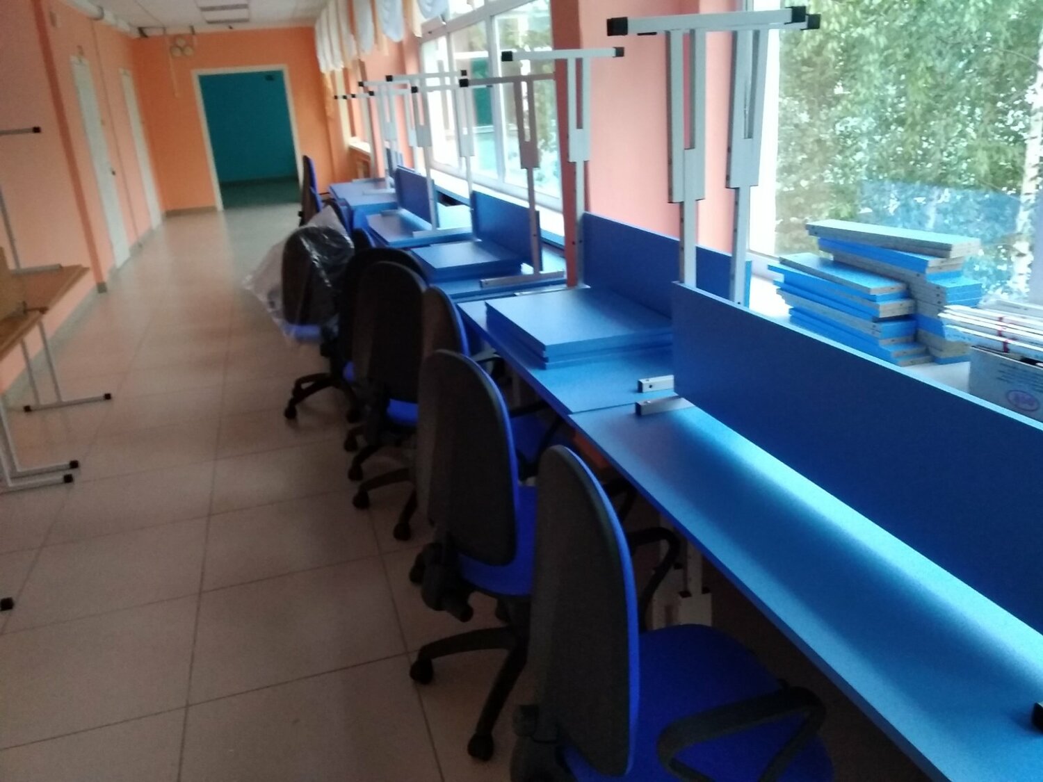 офисные перегородки для колл центра, офисные перегородки, перегородки для колл центра, офисные перегородки синие, колл центр офис