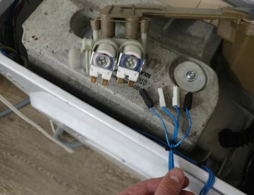 клапан подачи воды стиральной машины атлант подключить, тэн стиральной машины, стиральная машина, выбивает автомат при включении стиральной машины, подключение электрической колодки с заземлением