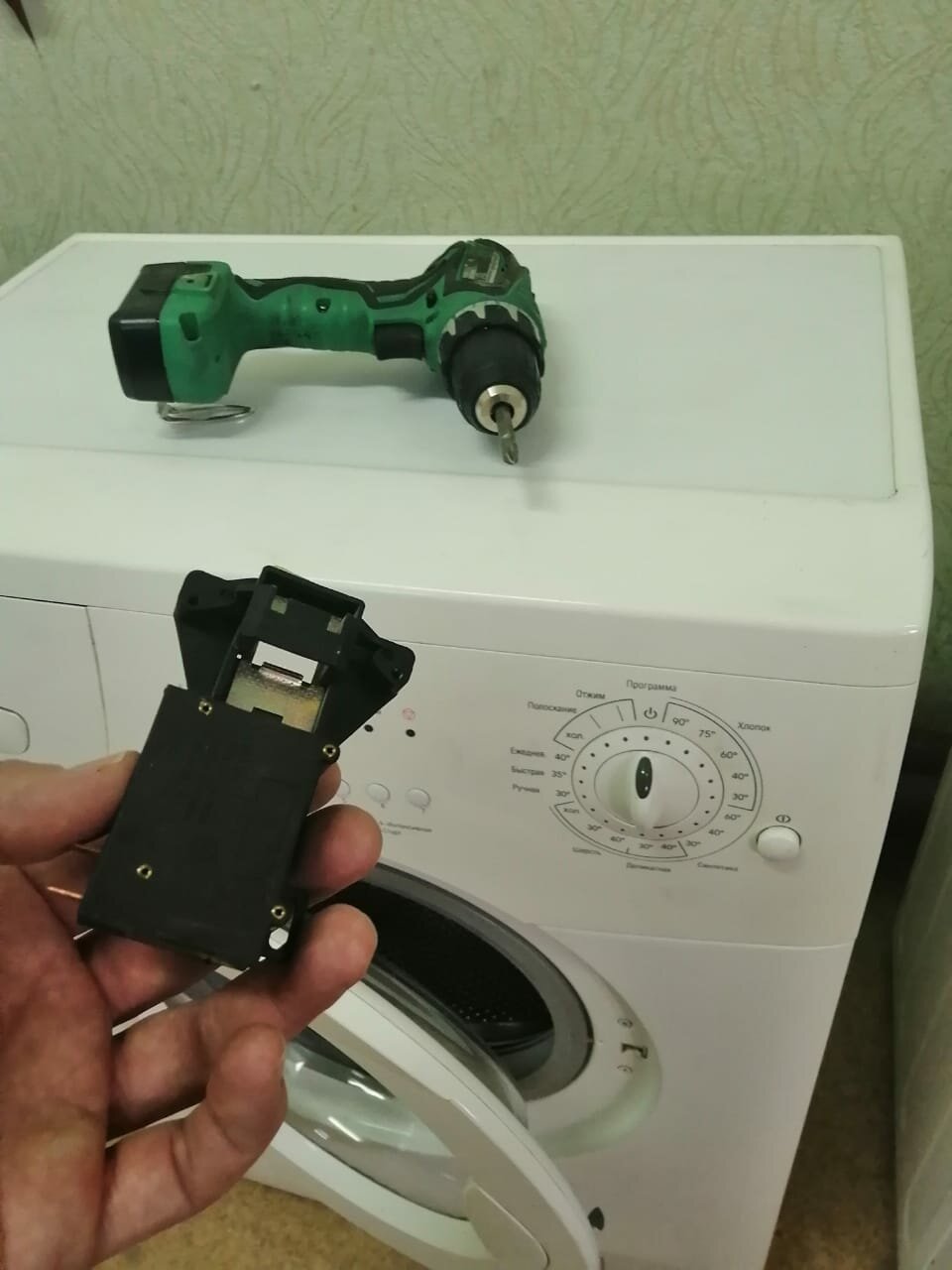 бытовая техника, техника, стиральная машина, гайковерт hitachi wr16sa, гайковерт хитачи wr16sa бу