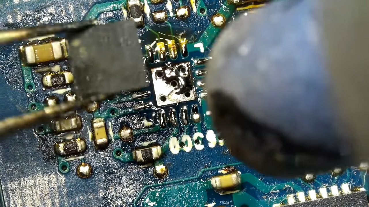 плат, motorola c350 зарядка от usb, радиоэлектроника, резистор материнской платы, a18e smd транзистор