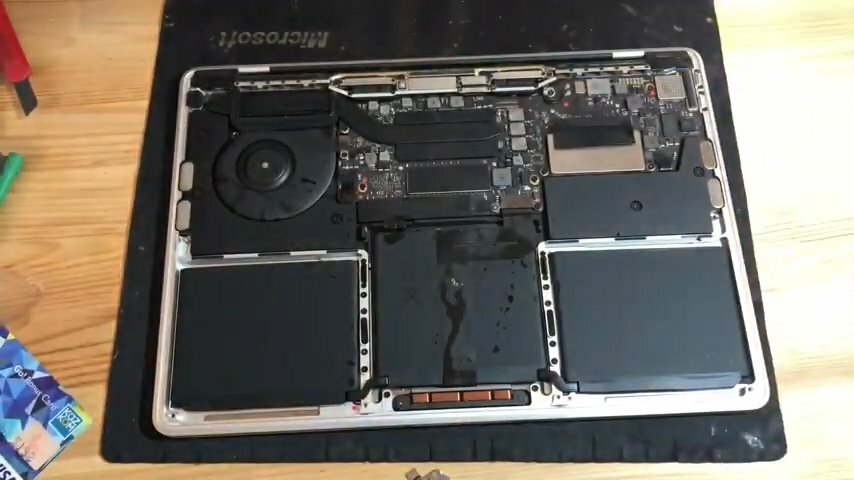macbook pro, macbook 15 2017 battery, macbook pro 13 2017 ssd, macbook pro 13 late 2012 разбор, a1502 macbook pro inside