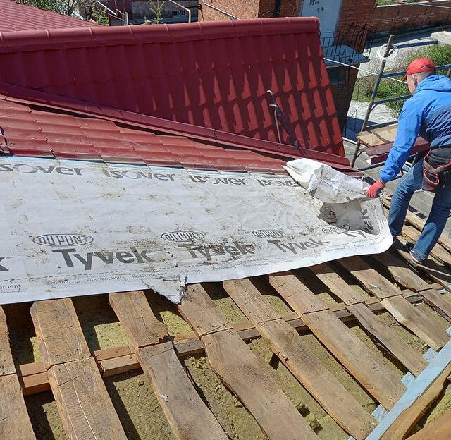 восстановление кровли, кровля, фальцевая кровля кровельщики, фальцевая кровля холодный чердак, монтаж кровли