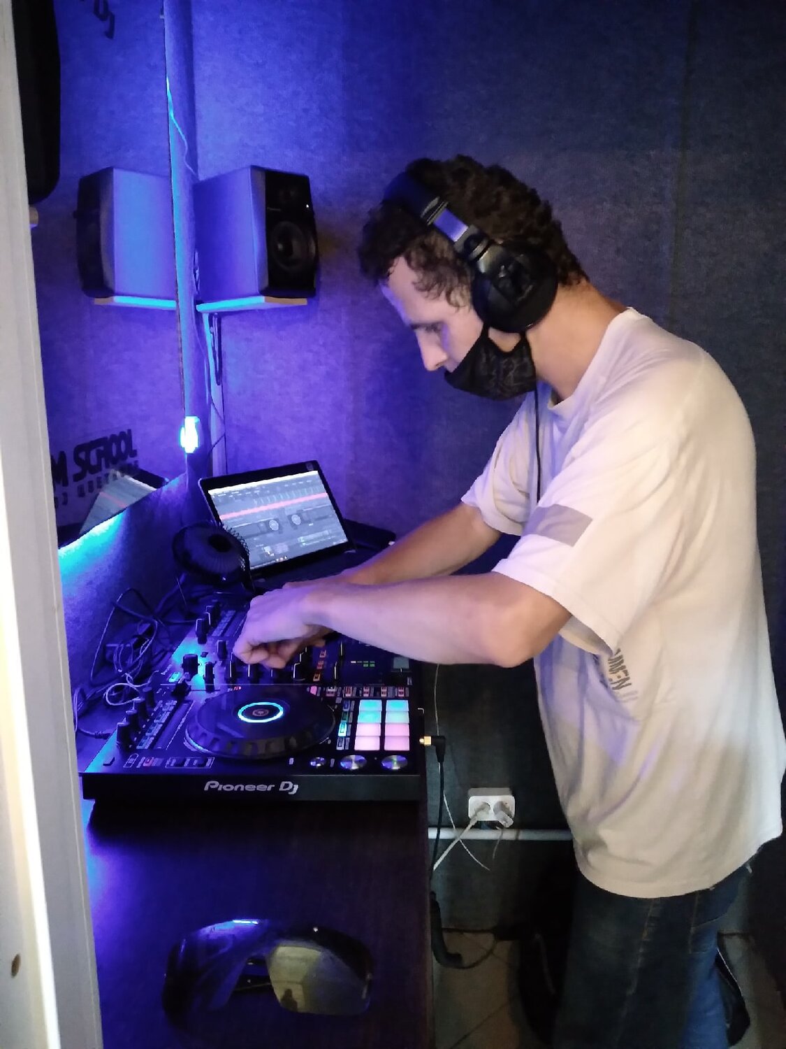 диджей, диджей flash, кирилл гришин диджей на радио, dj randall, диджей стим
