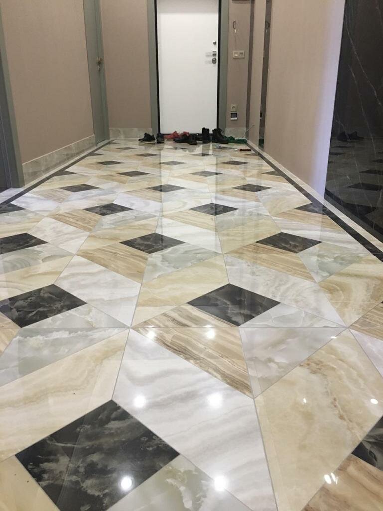 пол из плитки со вставками, мраморный пол, мрамор на пол, мраморный пол пустой, дизайн пола