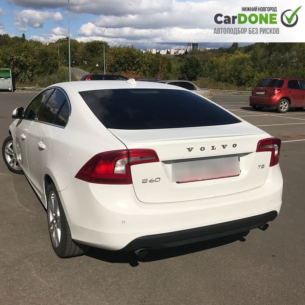 белая хонда аккорд, honda accord 8 спойлер, toyota camry 3.5 белая, Volvo S60 II